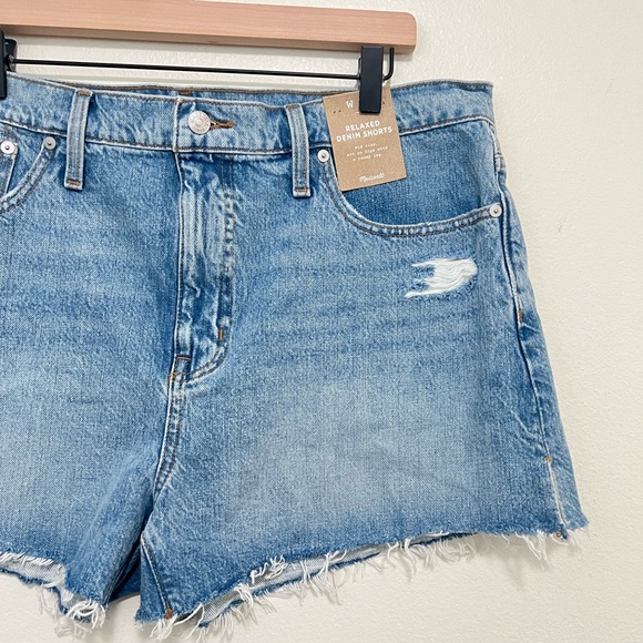 NWT Madewell denim high waisted shorts - Picture 2 of 3